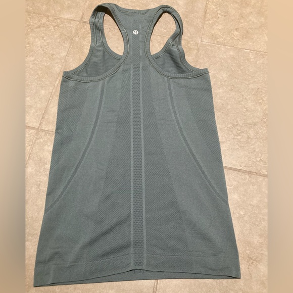 Lululemon Swiftly Tech Racerback Tank Top - Picture 2 of 4